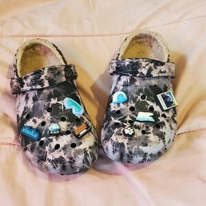 CROCS Faux Fur Lined Womens Shoes- Size 6 / 7